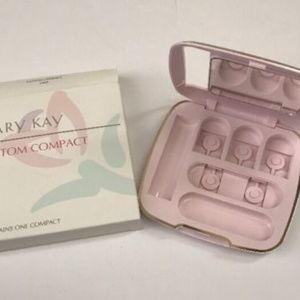 Mary Kay Unfilled Compact- New